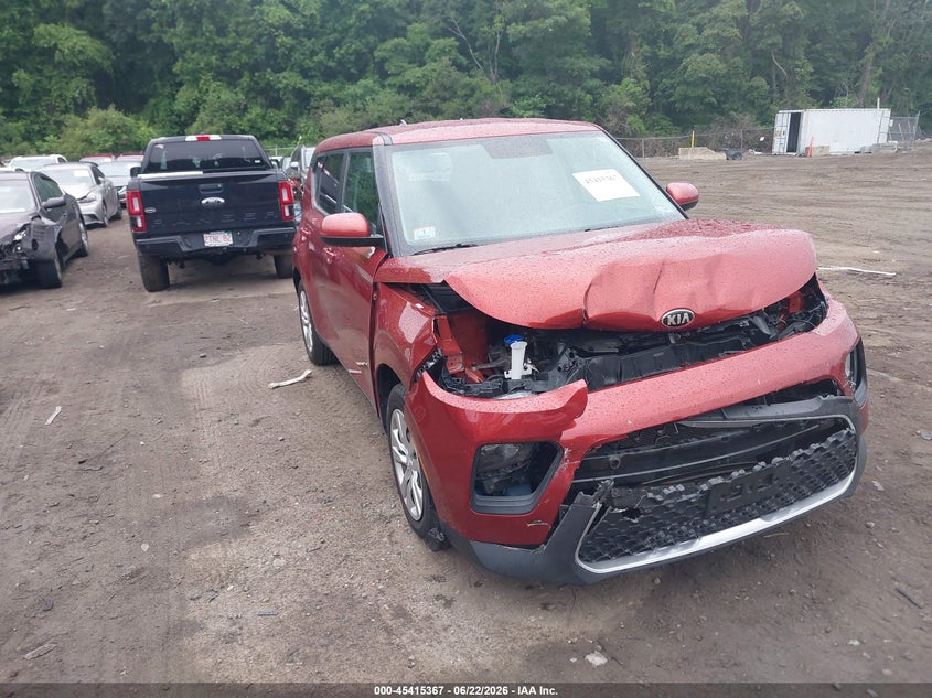 2021 Kia Soul VIN KNDJ23AU4M7766716 IAAI salvage auction — FRONT END, Salvage Title, sold $1,400 on 2026-07-28 (photo 1)