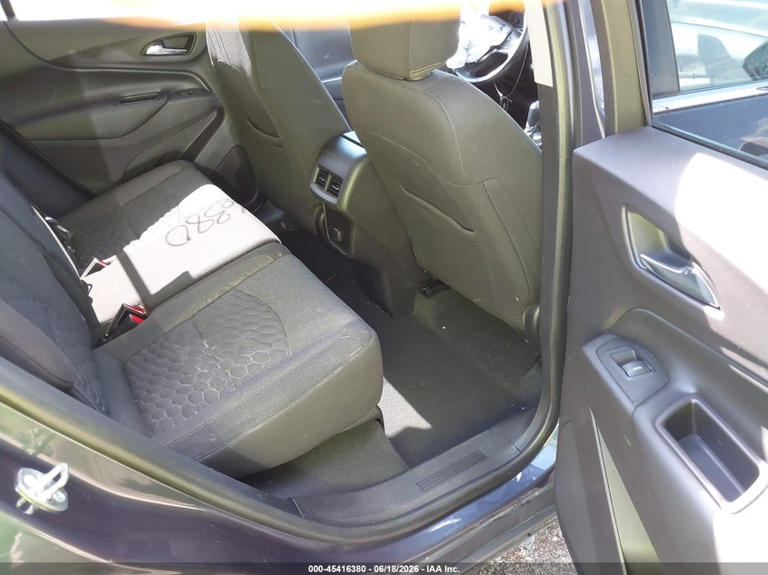 2018 Chevrolet Equinox VIN 3GNAXJEV4JS541158 IAAI salvage auction — FRONT END, Clear (Indiana), sold $775 on 2026-08-22 (photo 8)