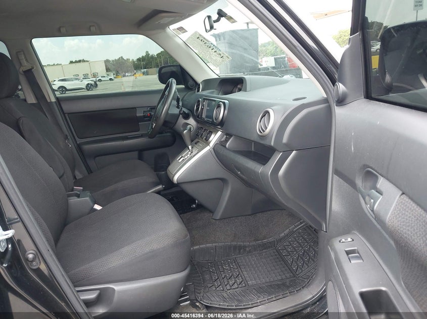 2008 Scion Xb VIN JTLKE50E281009652 IAAI salvage auction — NORMAL WEAR, Clear (Florida), sold $575 on 2026-07-23 (photo 5)