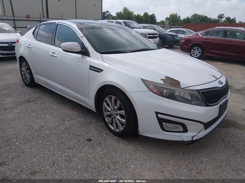 2015 Kia Optima VIN 5XXGN4A72FG506553 IAAI salvage auction — NORMAL WEAR, Original (Texas), sold $1,050 on 2026-07-08 (photo 1)