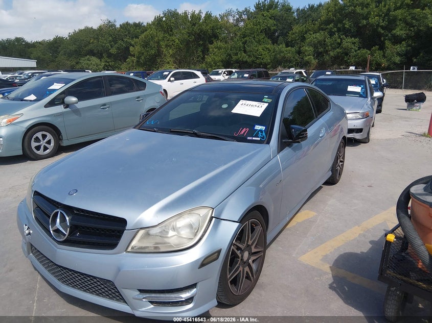 2013 Mercedes-benz C-klasse VIN WDDGJ4HB9DG030562 IAAI salvage auction — NORMAL WEAR, Original (Texas), sold $525 on 2026-07-06 (photo 6)