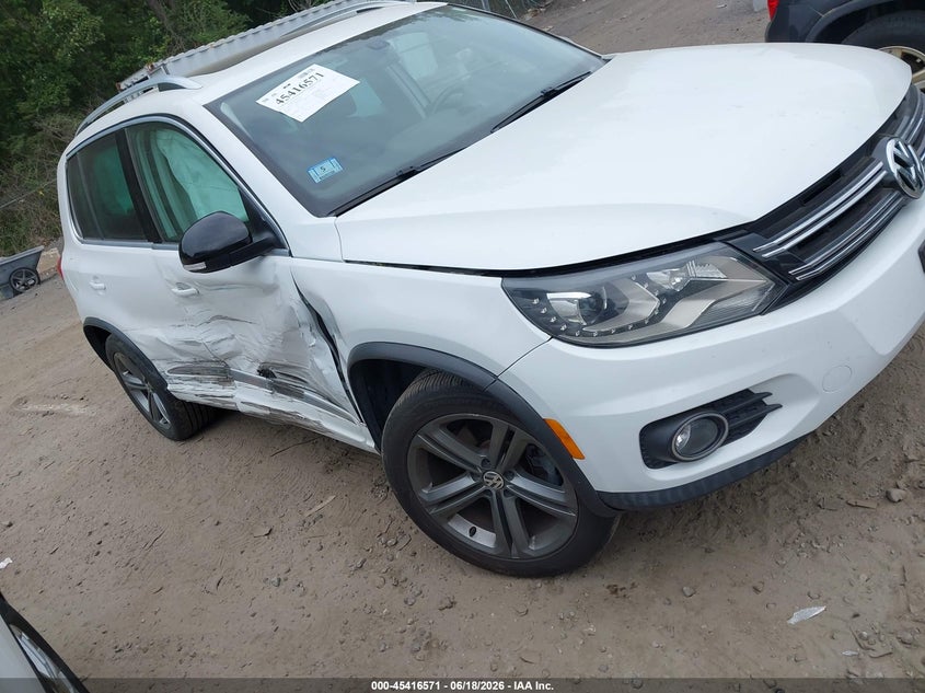 2017 Volkswagen Tiguan VIN WVGUV7AXXHK020422 IAAI salvage auction — RIGHT SIDE, Salvage (Massachusetts), sold $1,850 on 2026-07-23 (photo 1)