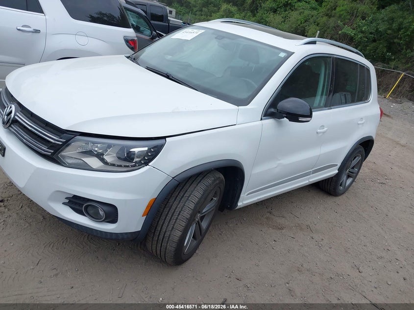 2017 Volkswagen Tiguan VIN WVGUV7AXXHK020422 IAAI salvage auction — RIGHT SIDE, Salvage (Massachusetts), sold $1,850 on 2026-07-23 (photo 2)