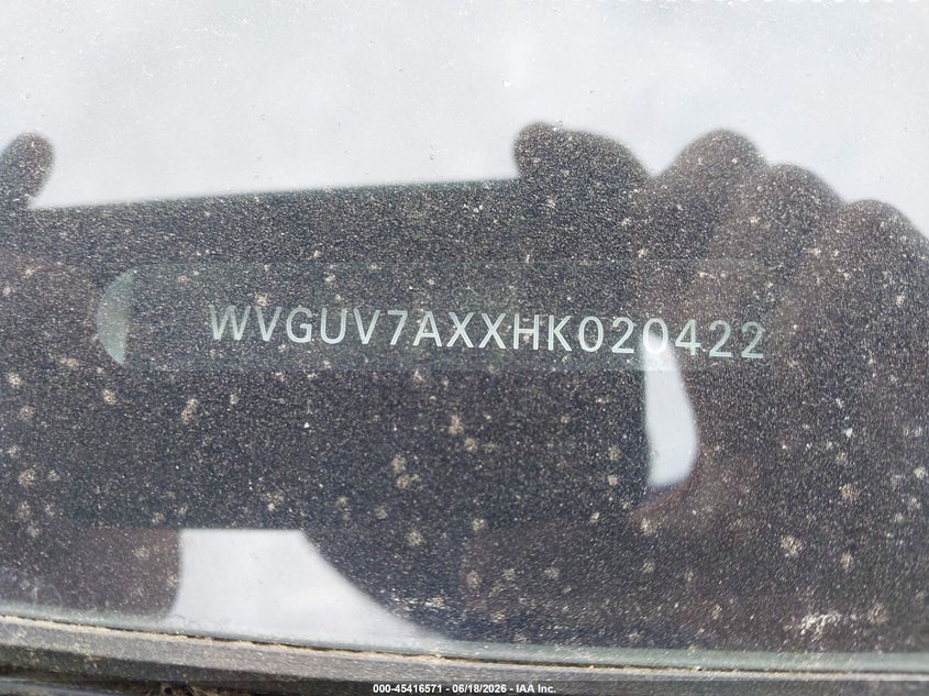 2017 Volkswagen Tiguan VIN WVGUV7AXXHK020422 IAAI salvage auction — RIGHT SIDE, Salvage (Massachusetts), sold $1,850 on 2026-07-23 (photo 9)