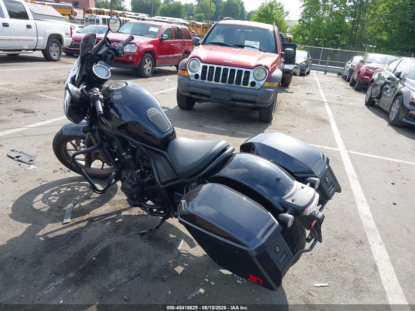 2024 Honda Cm VIN JH2SC8360RK300662 IAAI salvage auction — SIDE, Salvage (North Carolina), sold $4,400 on 2026-07-08 (photo 3)