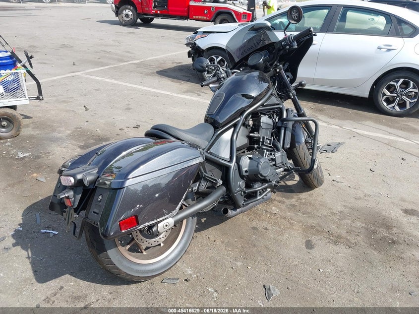 2024 Honda Cm VIN JH2SC8360RK300662 IAAI salvage auction — SIDE, Salvage (North Carolina), sold $4,400 on 2026-07-08 (photo 4)