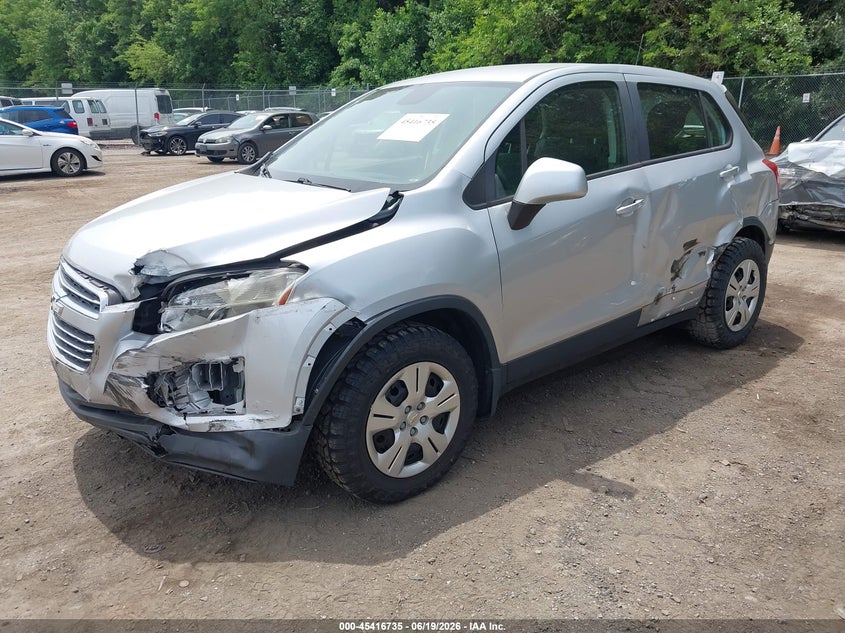 2015 Chevrolet Trax VIN KL7CJKSB1FB083369 IAAI salvage auction — LEFT & RIGHT, Salvage Title, sold $375 on 2026-07-28 (photo 2)
