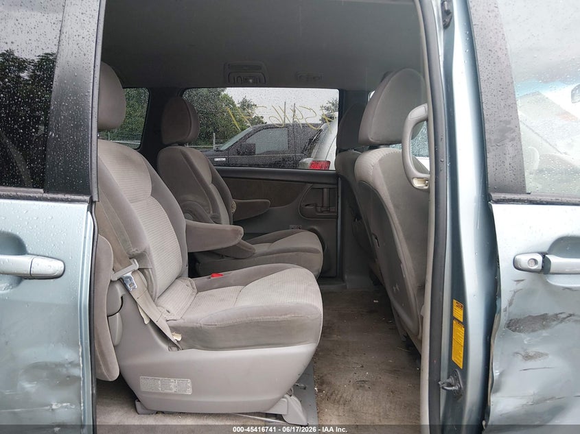 2009 Toyota Sienna VIN 5TDZK23C19S250716 IAAI salvage auction — RIGHT SIDE, Salvage (Ohio), sold $700 on 2026-07-07 (photo 8)