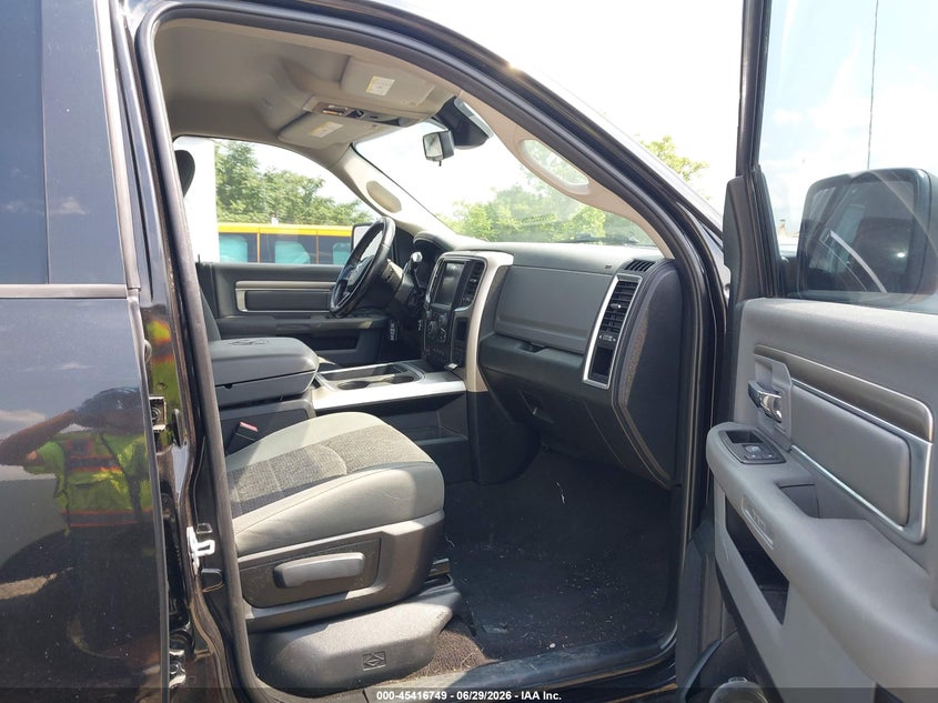2017 Ram 2500 VIN 3C6UR5ML6HG515785 IAAI salvage auction — FRONT END, Salvage Title, sold $18,100 on 2026-07-19 (photo 5)