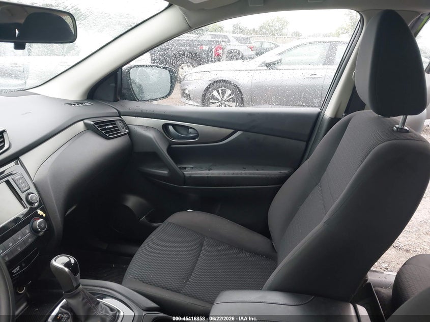 2019 Nissan Rogue VIN JN1BJ1CR1KW315589 IAAI salvage auction — RIGHT FRONT, Salvage Title, sold $1,750 on 2026-07-23 (photo 5)