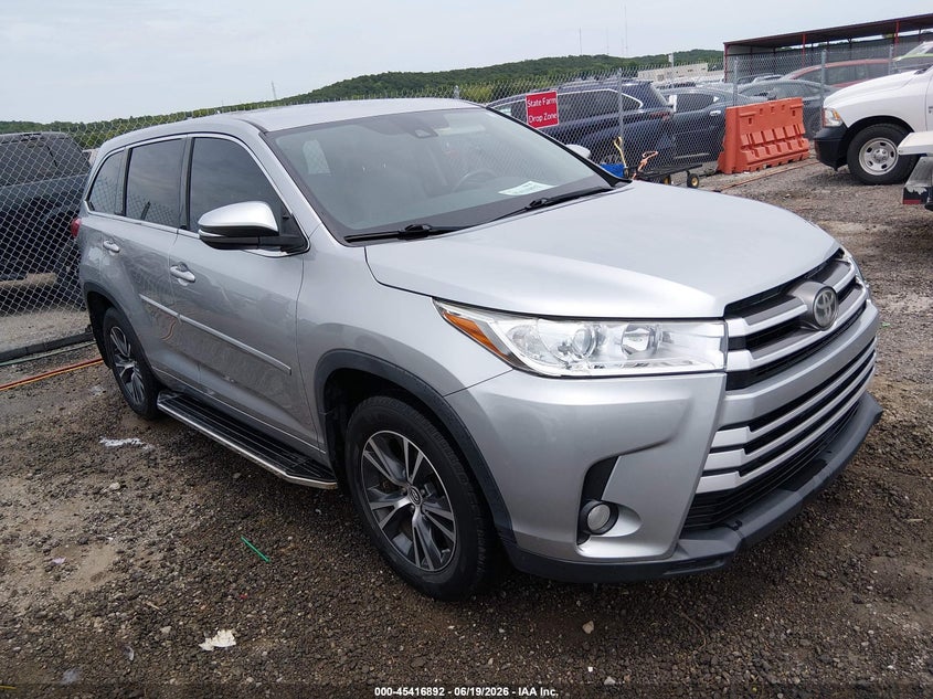 2017 Toyota Highlander VIN 5TDZZRFH7HS198860 IAAI salvage auction — HAIL, Clear (Oklahoma), sold $9,500 on 2026-07-28 (photo 1)