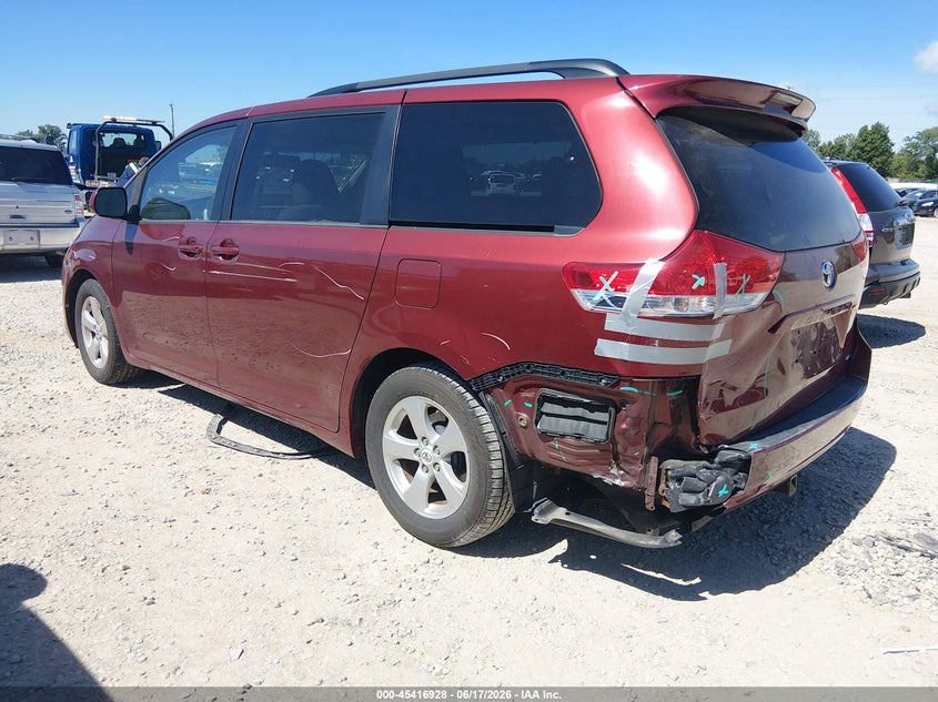 2011 Toyota Sienna VIN 5TDKK3DC1BS086766 IAAI salvage auction — FRONT & REAR, Salvage (Ohio), sold $2,850 on 2026-07-08 (photo 3)