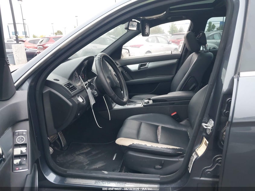 2011 Mercedes-benz C-klasse VIN WDDGF5EB2BA510728 IAAI salvage auction — LEFT SIDE, Salvage Certificate (California), sold $425 on 2026-08-07 (photo 5)