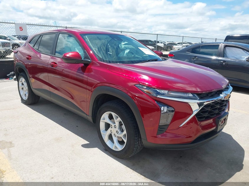 2024 Chevrolet Trax VIN KL77LFE22RC111340 IAAI salvage auction — LEFT SIDE, Salvage Title, sold $7,000 on 2026-07-30 (photo 1)