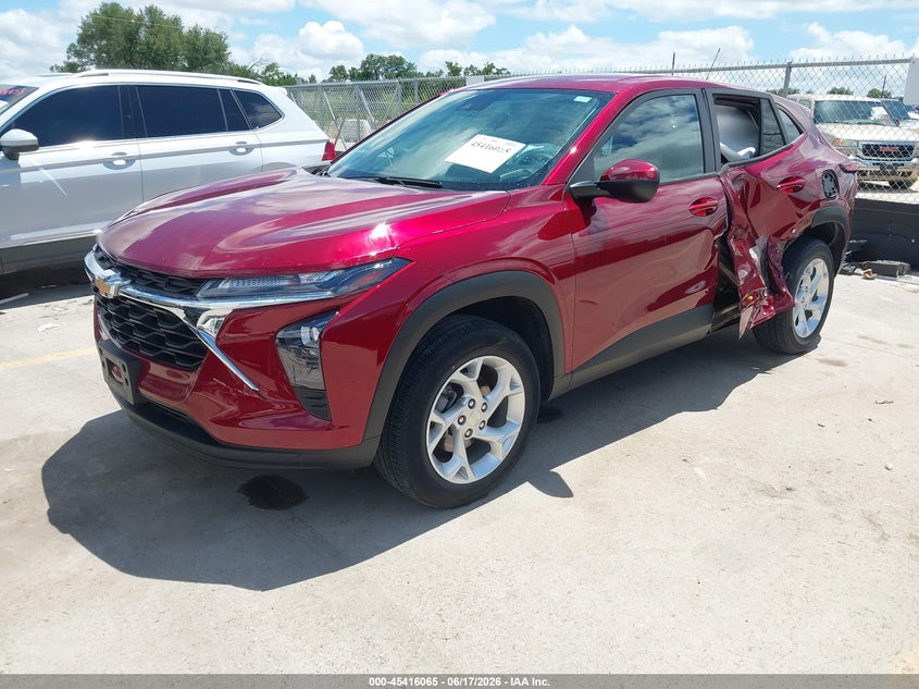 2024 Chevrolet Trax VIN KL77LFE22RC111340 IAAI salvage auction — LEFT SIDE, Salvage Title, sold $7,000 on 2026-07-30 (photo 2)