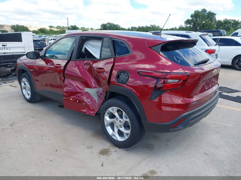 2024 Chevrolet Trax VIN KL77LFE22RC111340 IAAI salvage auction — LEFT SIDE, Salvage Title, sold $7,000 on 2026-07-30 (photo 3)