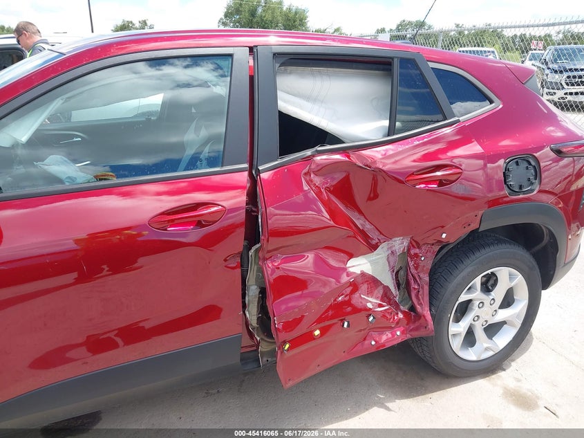 2024 Chevrolet Trax VIN KL77LFE22RC111340 IAAI salvage auction — LEFT SIDE, Salvage Title, sold $7,000 on 2026-07-30 (photo 6)