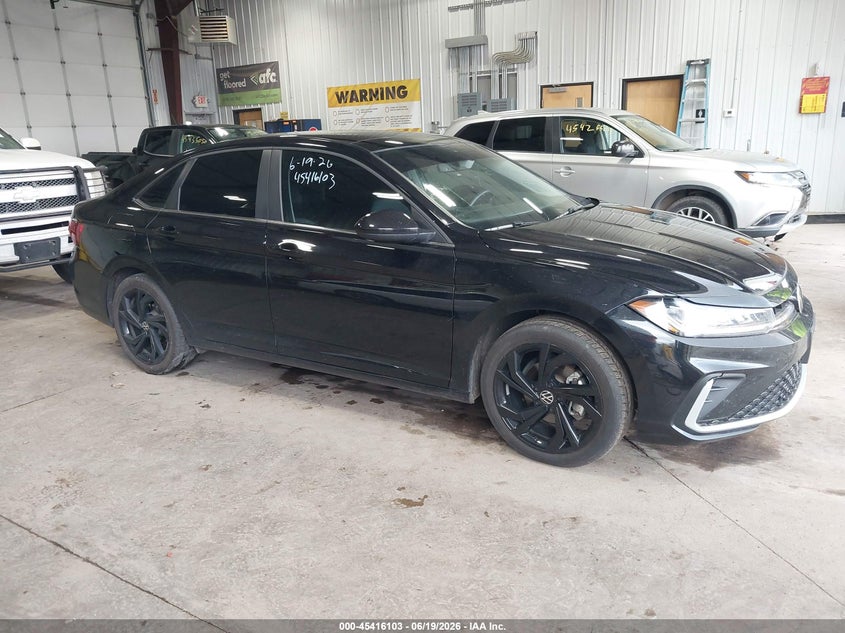2025 Volkswagen Jetta VIN 3VW7X7BU0SM008700 — IAAI salvage auction photo