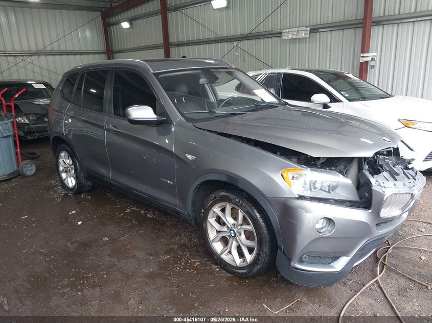 2013 BMW X3 VIN 5UXWX7C5XDL983259 IAAI salvage auction — FRONT & REAR, Clear (Virginia), sold $825 on 2026-07-22 (photo 1)