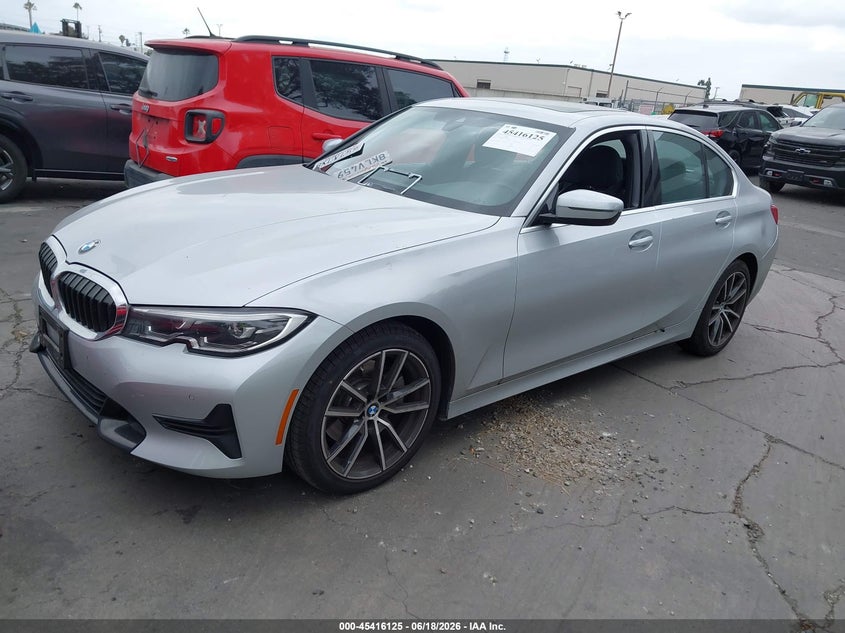 2019 BMW 3er VIN WBA5R1C59KAK09790 IAAI salvage auction — REAR END, Salvage Title, sold $9,400 on 2026-07-29 (photo 2)