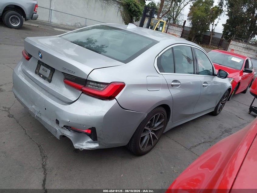 2019 BMW 3er VIN WBA5R1C59KAK09790 IAAI salvage auction — REAR END, Salvage Title, sold $9,400 on 2026-07-29 (photo 4)