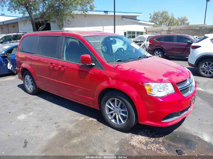 2013 Dodge VIN 2C4RDGCG1DR820693 IAAI salvage auction — REAR END, Salvage Title, sold $1,550 on 2026-07-10 (photo 1)