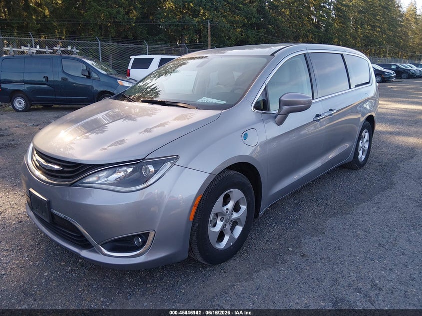 2018 Chrysler Pacifica VIN 2C4RC1H79JR311665 IAAI salvage auction — NORMAL WEAR, Sf97 (Washington), sold $325 on 2026-07-29 (photo 2)