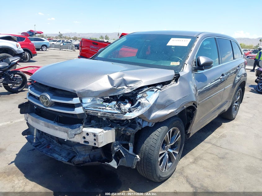 2017 Toyota Highlander VIN 5TDBZRFH2HS483757 IAAI salvage auction — LEFT FRONT, Salvage (Arizona), sold $4,075 on 2026-07-14 (photo 6)