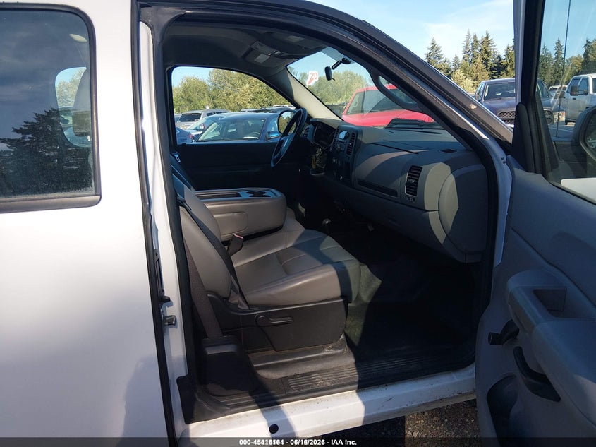 2008 Chevrolet Silverado 2500 VIN 1GCHK29K48E178974 IAAI salvage auction — NORMAL WEAR, Sf97 (Washington), sold $925 on 2026-07-29 (photo 5)