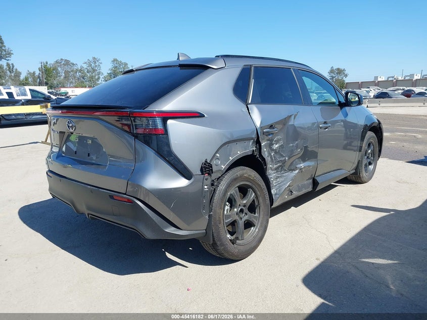 2024 Toyota Bz4x VIN JTMAAAAA7RA045524 IAAI salvage auction — RIGHT SIDE, Salvage Title, sold $12,600 on 2026-07-30 (photo 4)