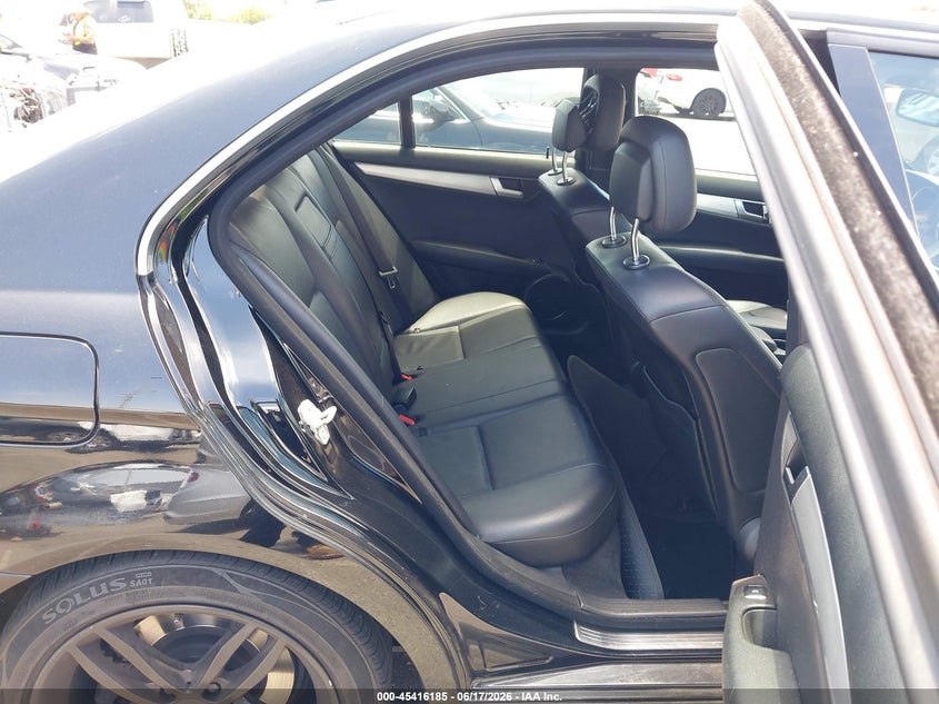 2012 Mercedes-benz C-klasse VIN WDDGF4HB3CF853428 IAAI salvage auction — NORMAL WEAR, Salvage (California), sold $500 on 2026-07-30 (photo 8)