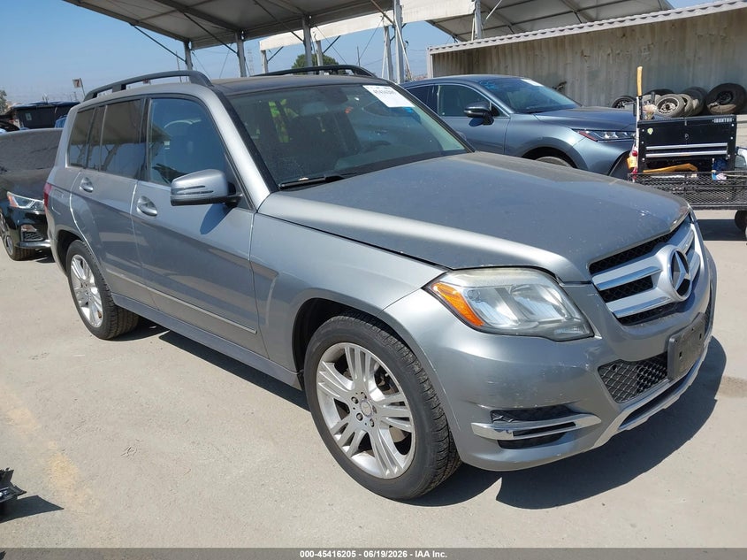 2015 Mercedes-benz Glk-klasse VIN WDCGG5HB0FG426939 IAAI salvage auction — FRONT END, Salvage (California), sold $4,150 on 2026-07-29 (photo 1)