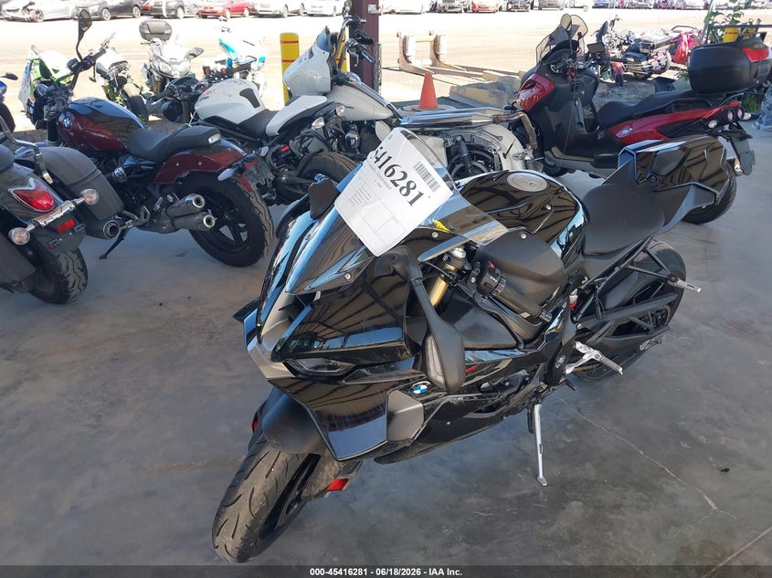 2026 BMW S 1000 VIN WB10P2302T6M21090 IAAI salvage auction — SIDE, Salvage Title, sold $16,000 on 2026-08-11 (photo 2)
