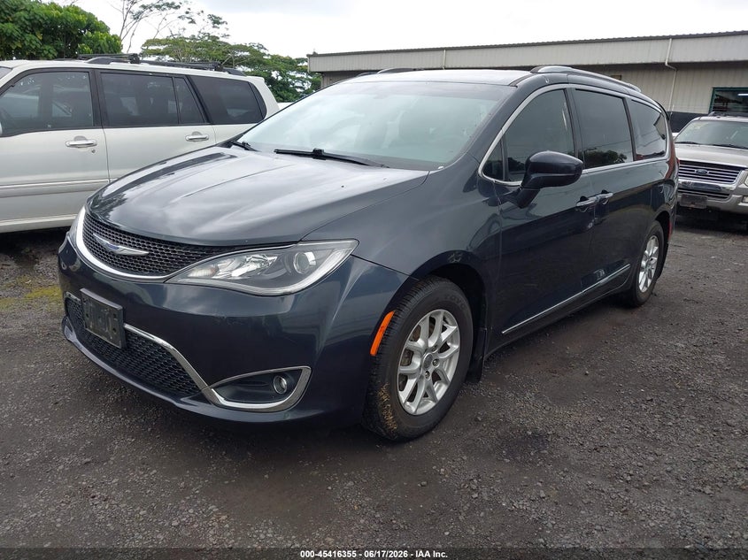 2020 Chrysler Pacifica VIN 2C4RC1BG2LR223911 IAAI salvage auction — REAR END, Salvage Title, sold $3,000 on 2026-07-28 (photo 2)