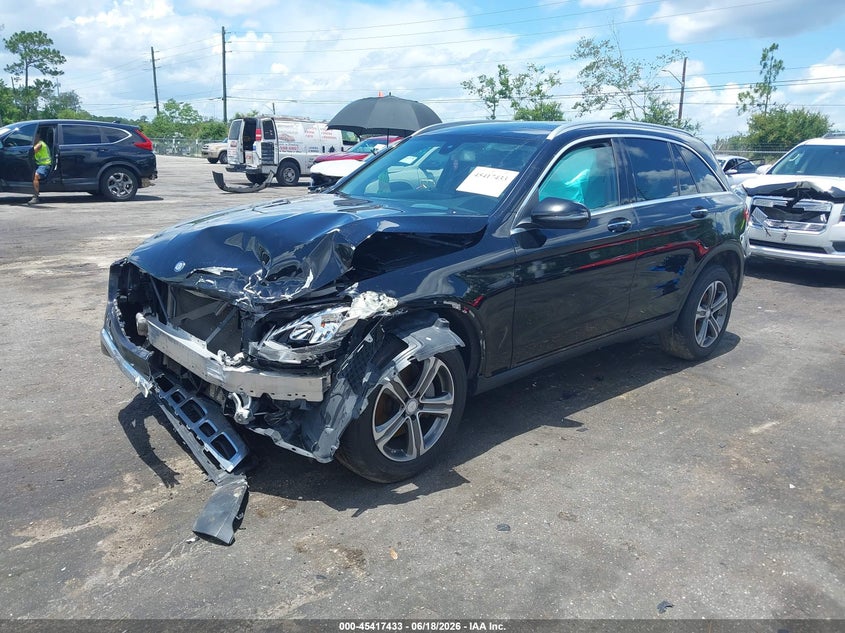 2017 Mercedes-benz Glc VIN WDC0G4JB4HF185062 IAAI salvage auction — FRONT END, Salvage Title, sold $3,300 on 2026-07-28 (photo 2)