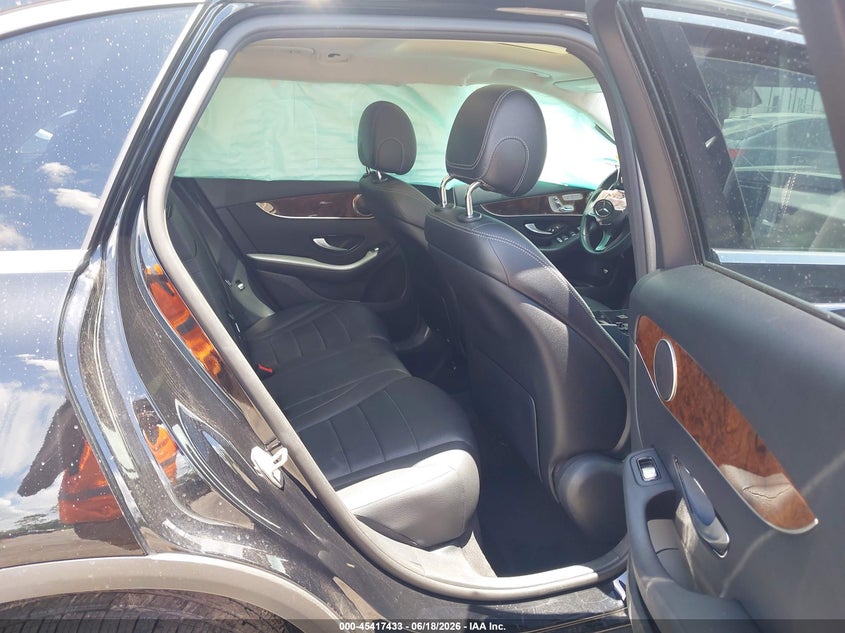 2017 Mercedes-benz Glc VIN WDC0G4JB4HF185062 IAAI salvage auction — FRONT END, Salvage Title, sold $3,300 on 2026-07-28 (photo 8)