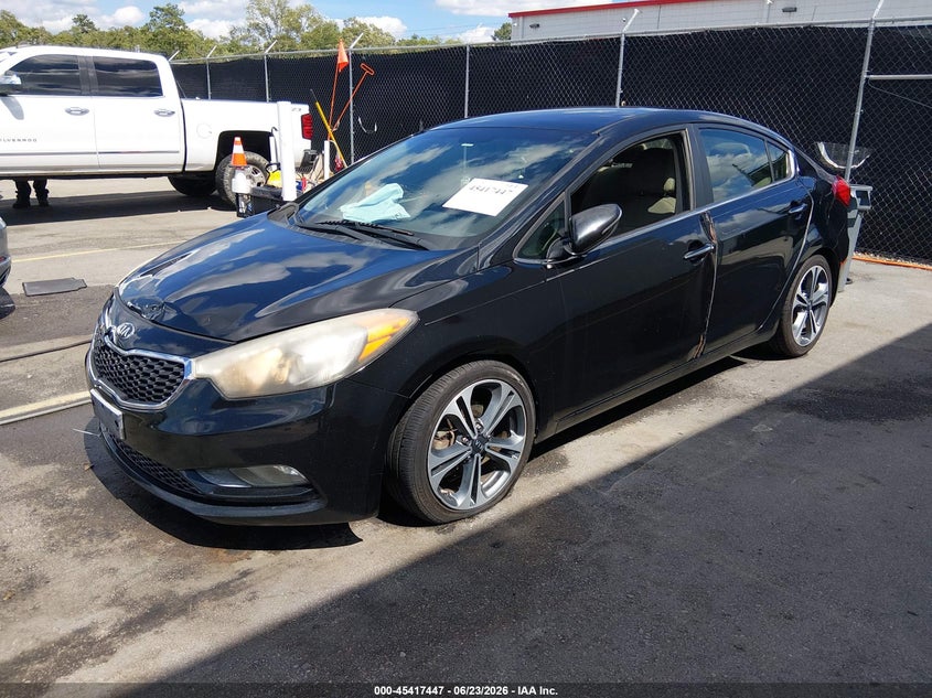 2015 Kia Forte VIN KNAFX4A82F5283625 IAAI salvage auction — SIDE, Salvage (South Carolina), sold $450 on 2026-07-26 (photo 2)
