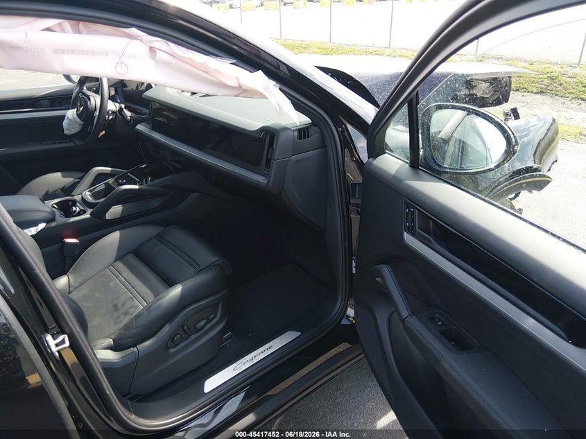 2025 Porsche Cayenne coupe VIN WP1BA2AYXSDA30851 IAAI salvage auction — FRONT END, Salvage Title, sold $18,000 on 2026-07-30 (photo 5)