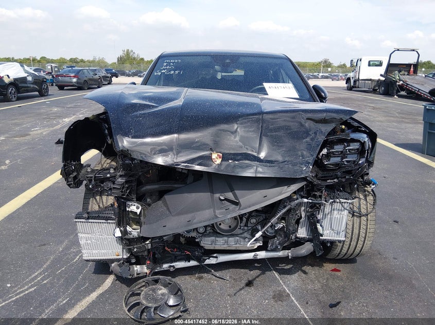 2025 Porsche Cayenne coupe VIN WP1BA2AYXSDA30851 IAAI salvage auction — FRONT END, Salvage Title, sold $18,000 on 2026-07-30 (photo 6)