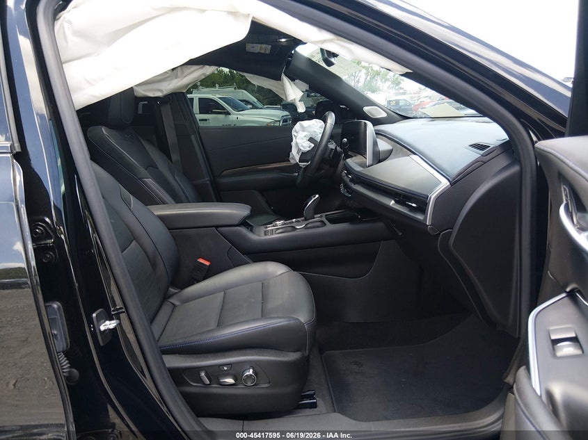 2024 Cadillac Xt4 VIN 1GYFZER46RF102264 IAAI salvage auction — FRONT END, Salvage (Tennessee), sold $7,800 on 2026-07-26 (photo 5)