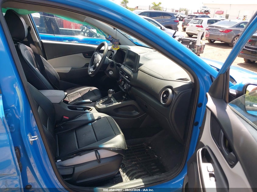 2022 Hyundai Kona VIN KM8K2CAB7NU791076 IAAI salvage auction — SIDE, Salvage Title, sold $2,650 on 2026-08-02 (photo 5)