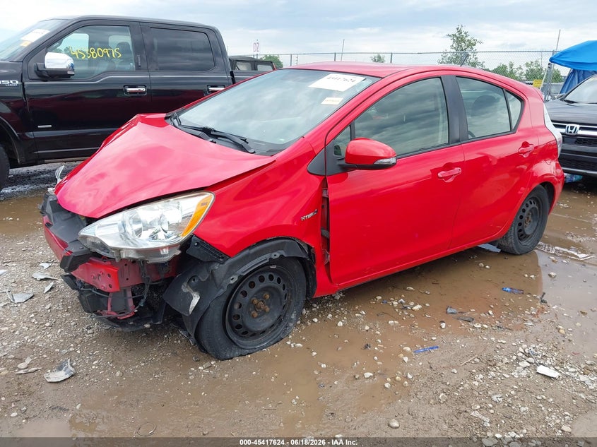 2014 Toyota Prius c VIN JTDKDTB33E1078988 IAAI salvage auction — FRONT END, Salvage (Ohio), sold $425 on 2026-07-16 (photo 2)