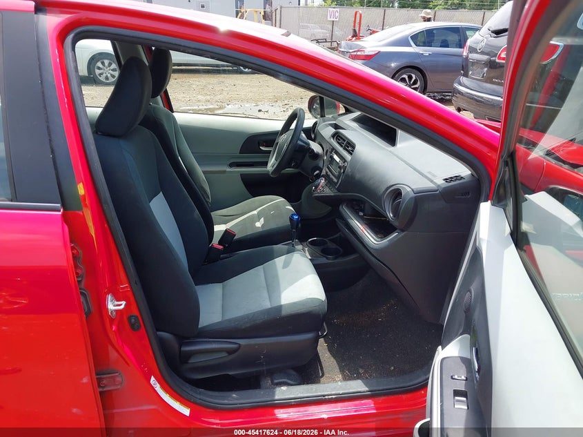 2014 Toyota Prius c VIN JTDKDTB33E1078988 IAAI salvage auction — FRONT END, Salvage (Ohio), sold $425 on 2026-07-16 (photo 5)