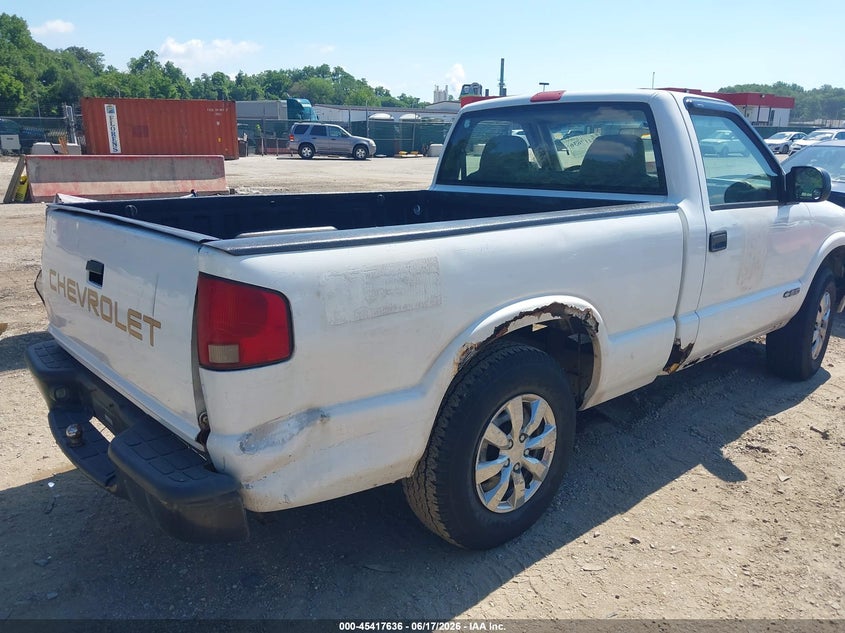 2002 Chevrolet S-10 VIN 1GCCS145228174319 IAAI salvage auction — NORMAL WEAR, Clear (Maryland), sold $300 on 2026-07-09 (photo 6)