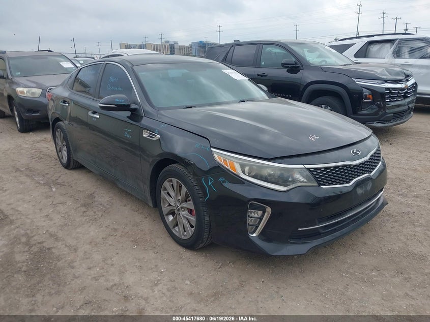 2018 Kia Optima VIN 5XXGT4L34JG206182 IAAI salvage auction — LEFT & RIGHT, Salvage (Texas), sold $2,475 on 2026-07-06 (photo 1)