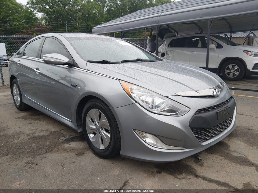 2015 Hyundai Sonata VIN KMHEC4A4XFA139279 IAAI salvage auction — LEFT FRONT, Salvage Title, sold $450 on 2026-07-30 (photo 1)