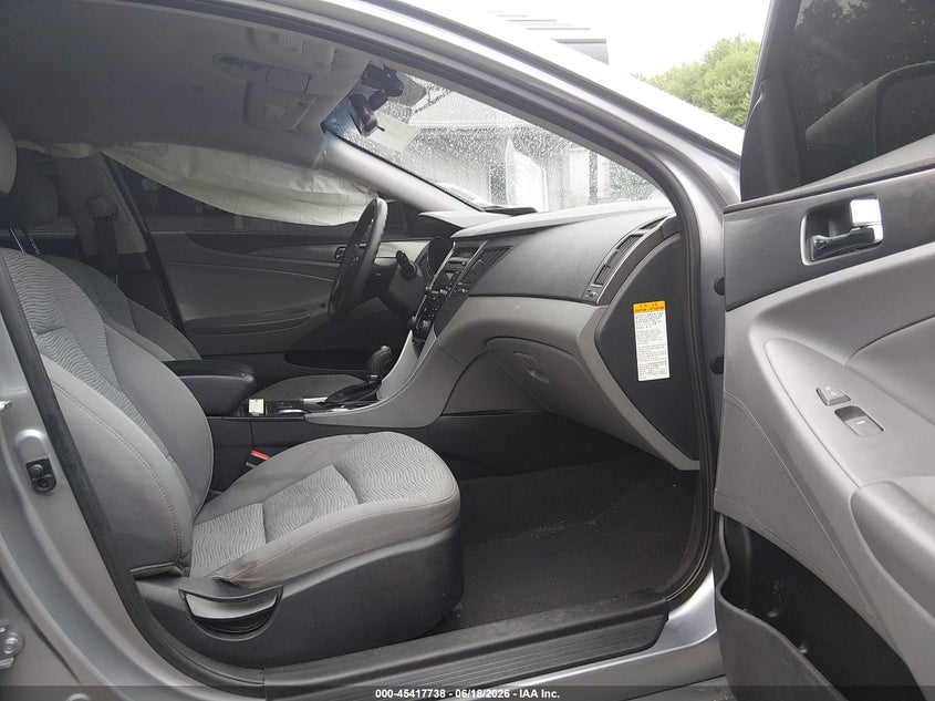 2015 Hyundai Sonata VIN KMHEC4A4XFA139279 IAAI salvage auction — LEFT FRONT, Salvage Title, sold $450 on 2026-07-30 (photo 5)