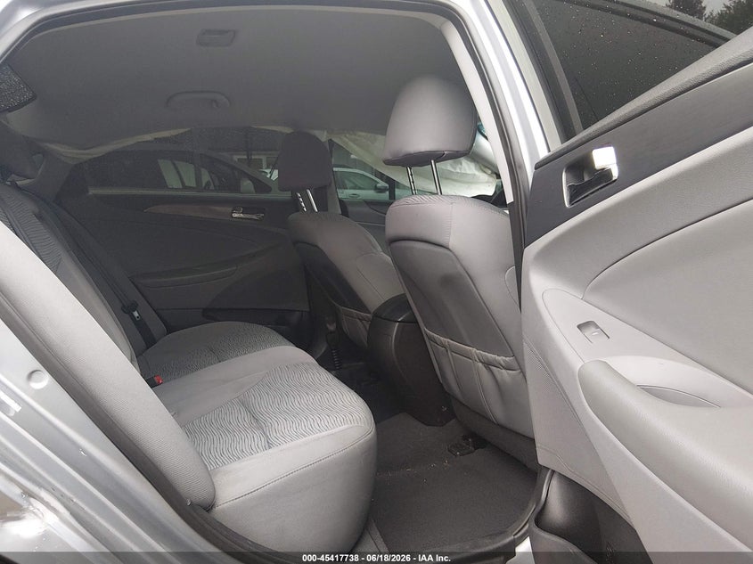 2015 Hyundai Sonata VIN KMHEC4A4XFA139279 IAAI salvage auction — LEFT FRONT, Salvage Title, sold $450 on 2026-07-30 (photo 8)