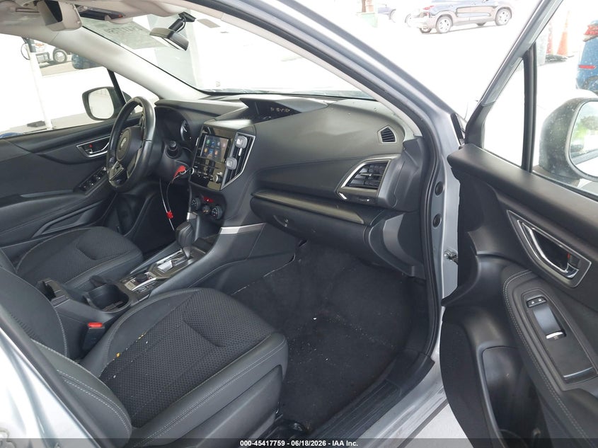 2019 Subaru Forester VIN JF2SKAEC4KH545457 IAAI salvage auction — REAR END, Rebuildable (Florida), sold $2,900 on 2026-07-15 (photo 5)