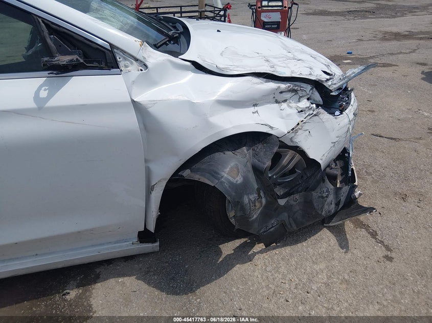 2015 Chrysler 200 VIN 1C3CCCAB1FN557795 IAAI salvage auction — FRONT END, Salvage Title, sold $200 on 2026-07-18 (photo 6)